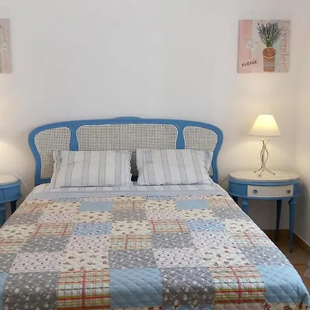 House With 3 Bedrooms In Luz